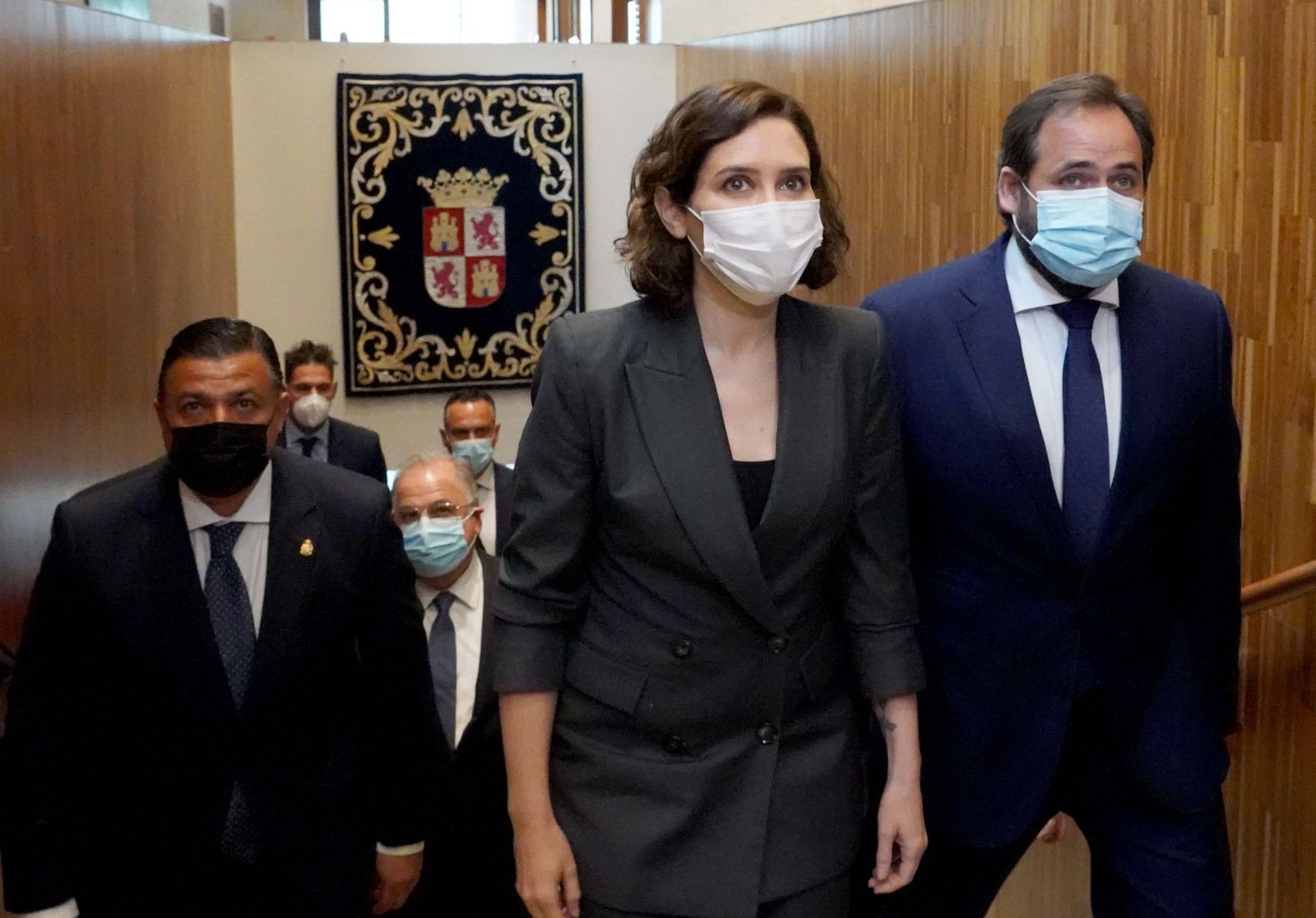 alfonso-fernandez-manueco-toma-posesion-como-presidente-de-la-junta-de-castilla-y-leon-10