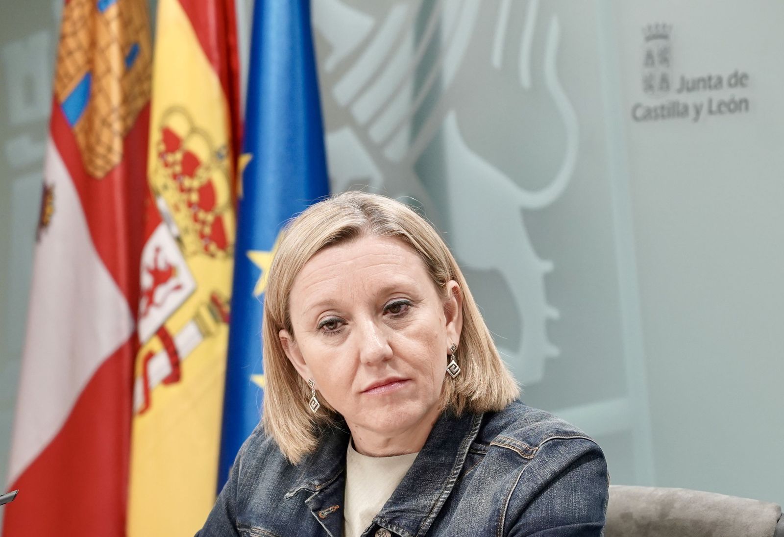 La vicepresidenta y consejera de Familia e Igualdad de Oportunidades, Isabel Blanco