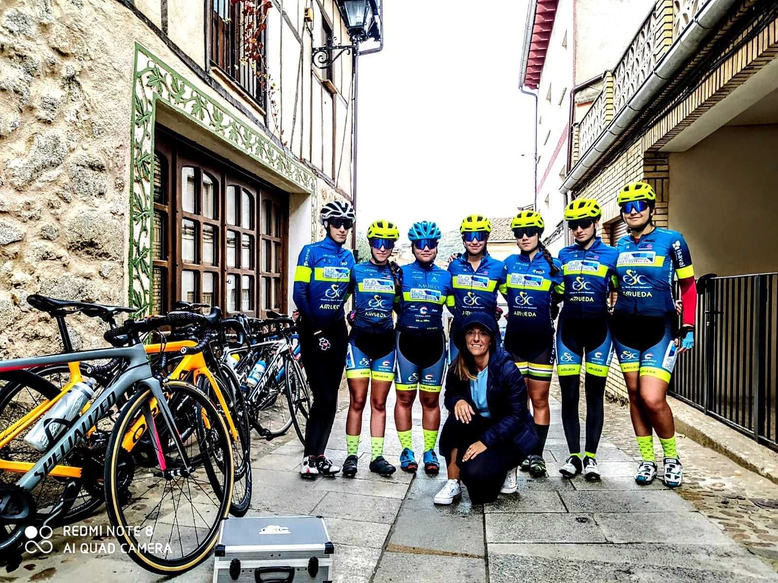 Las féminas de la Escuela de Ciclismo Salmantina | FOTO ECS.