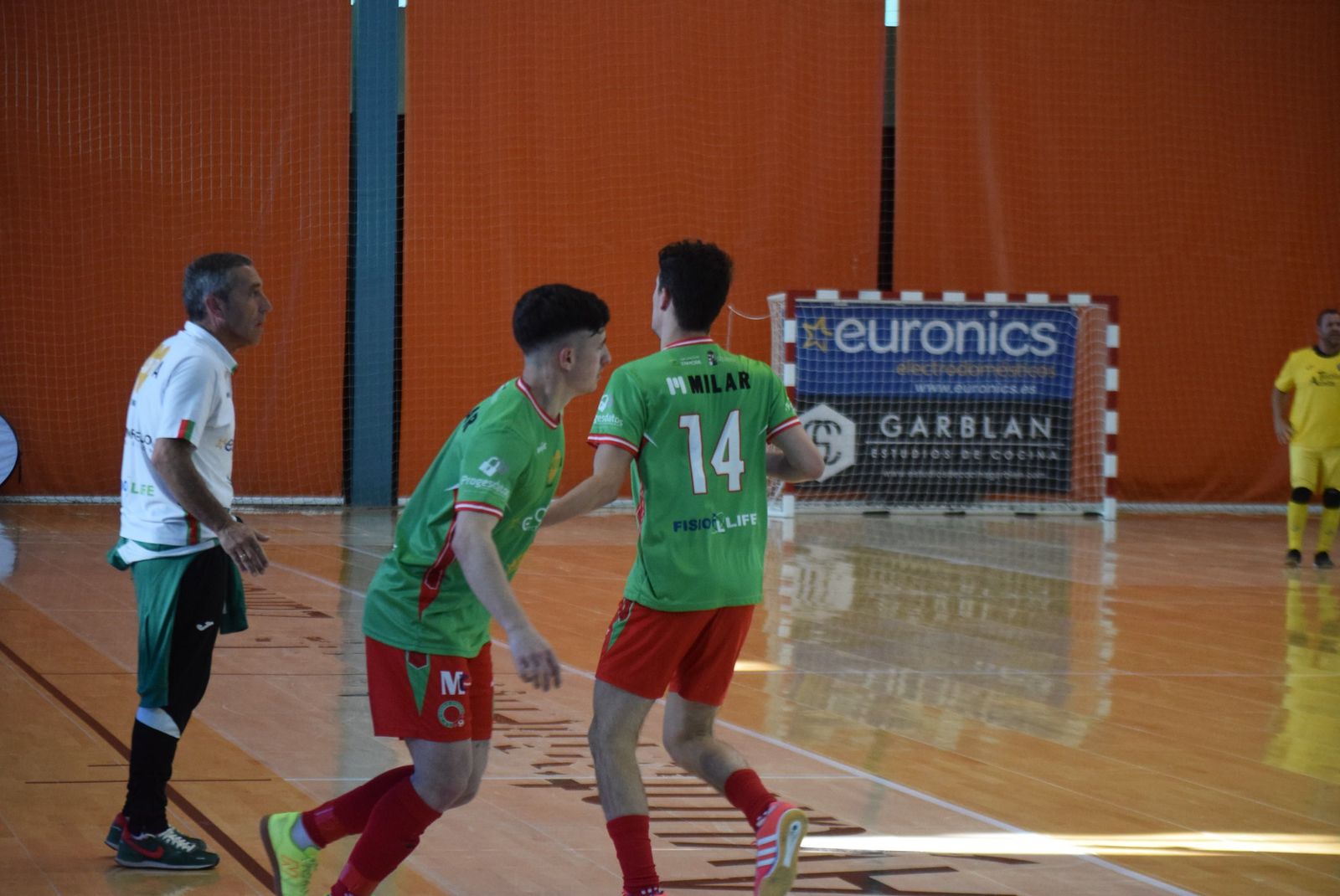 intersala-zamora-tres-columnas-28