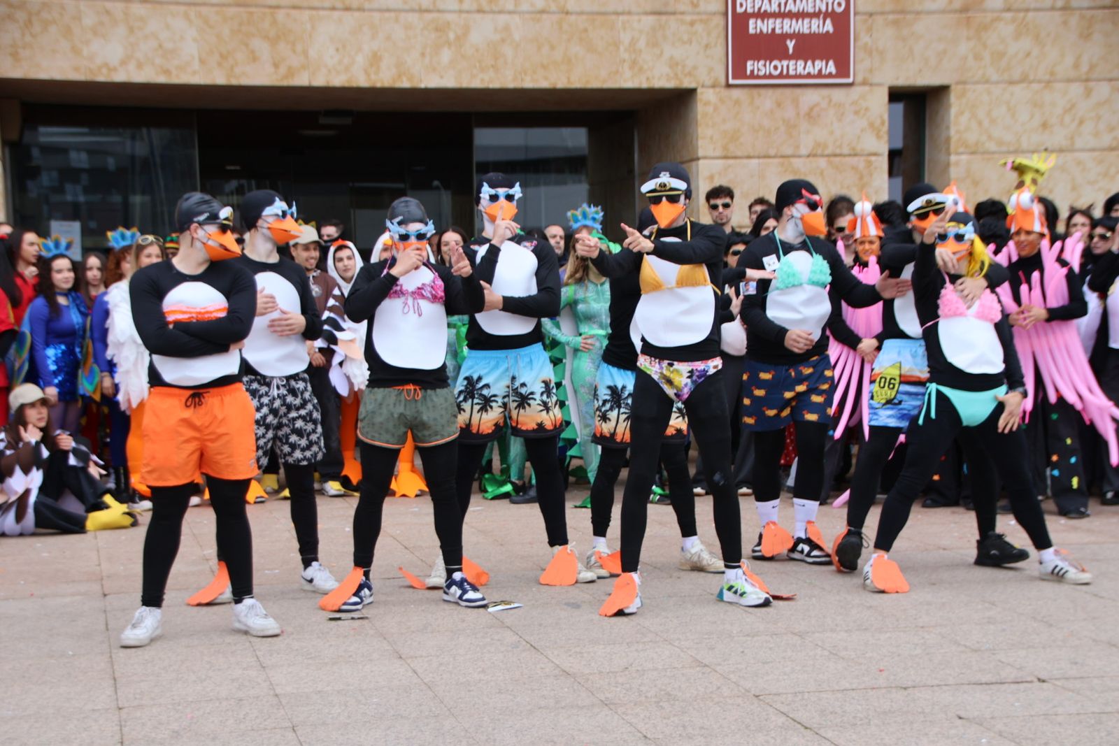 Charanga fiestas Enfermería y Fisioterapia USAL