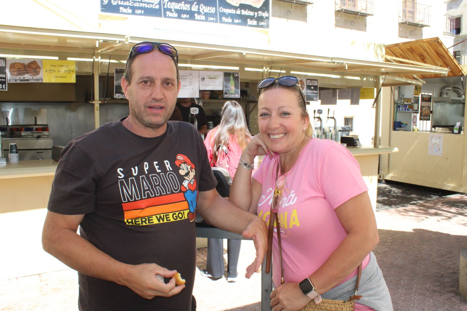 Ambiente en la Feria de Día en el mediodía de este viernes