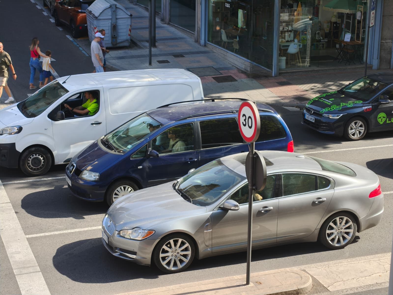 Tráfico en la acenida Mirat de Salamanca