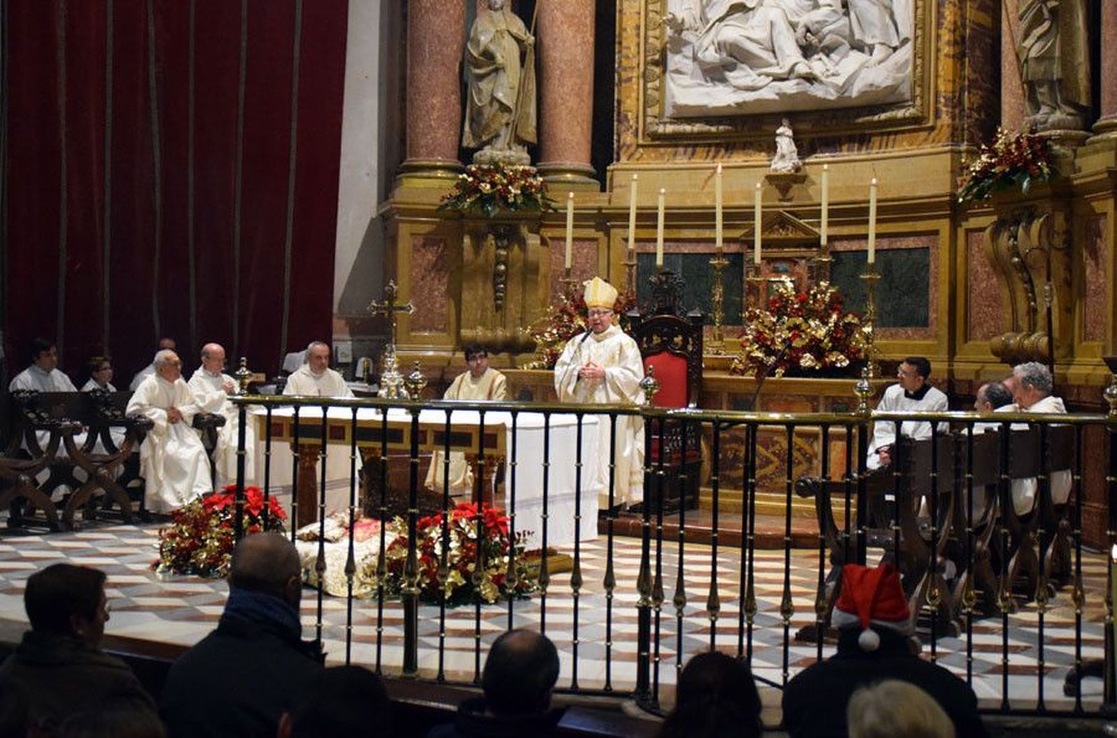 Obispo zamora pontifical navidad