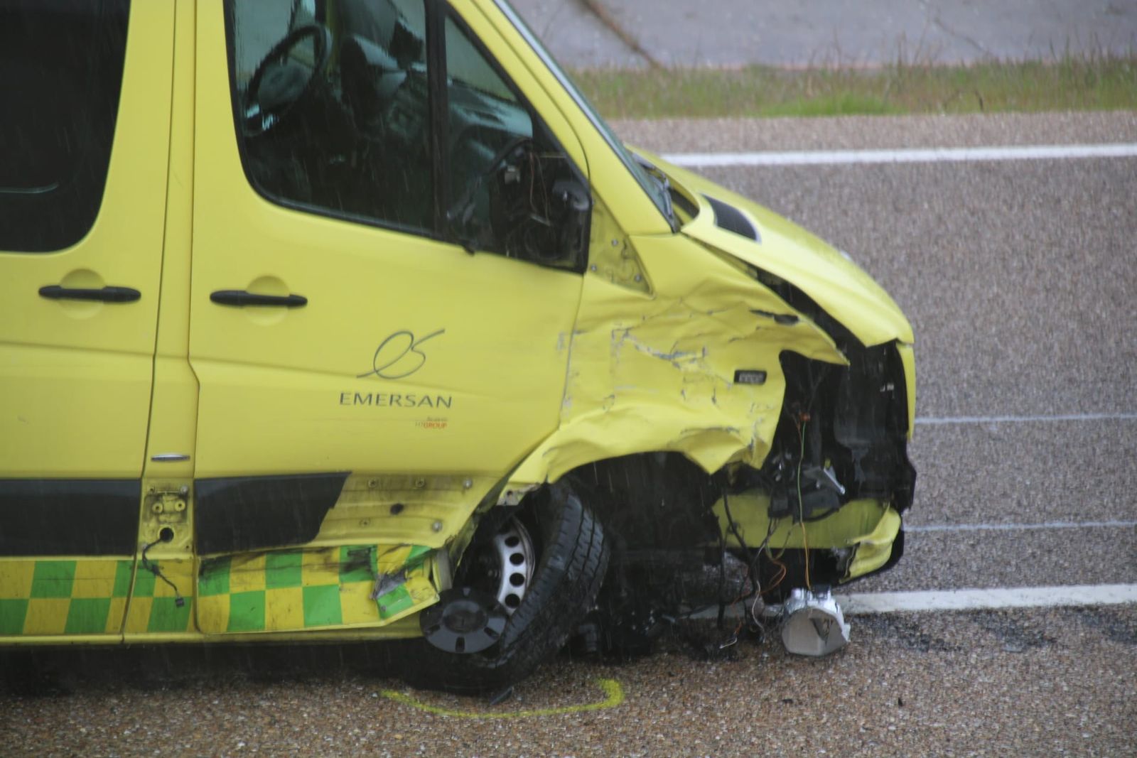 Herida una mujer tras una colisión entre un coche y una ambulancia