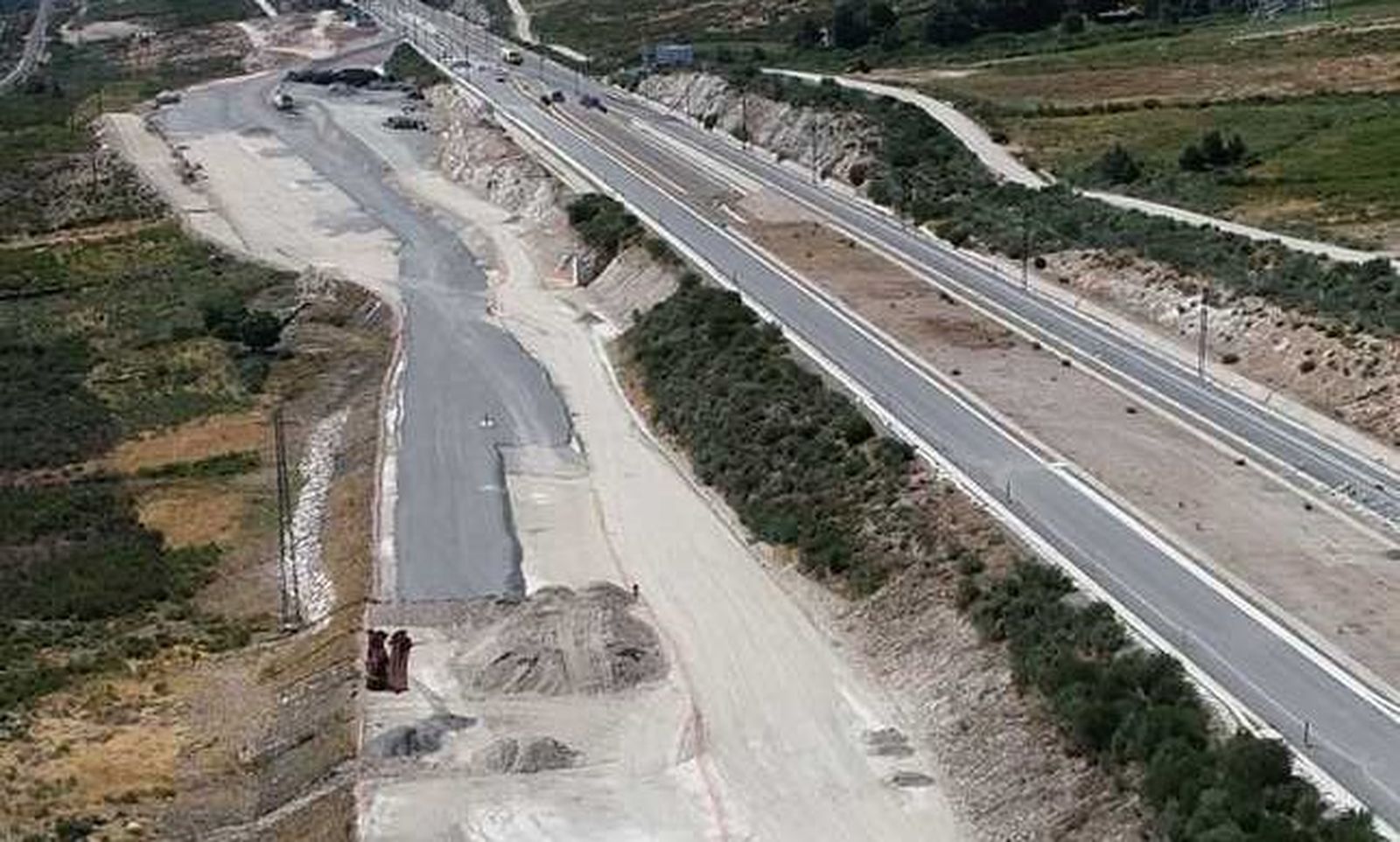 Construcción de la base de mantenimiento de A Mezquita