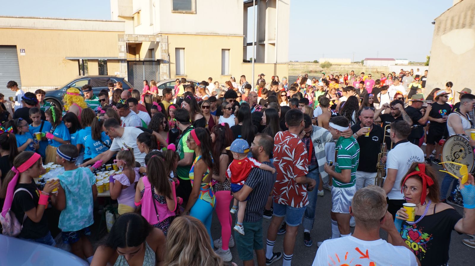 desfile-de-penas-en-castellanos-de-moriscos-45