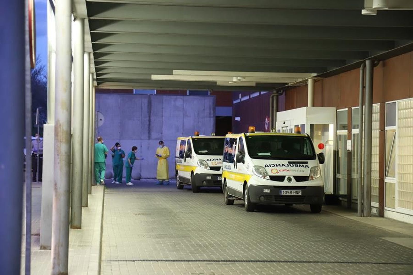 Coronavirus ambulancia hospital epi casos (3)