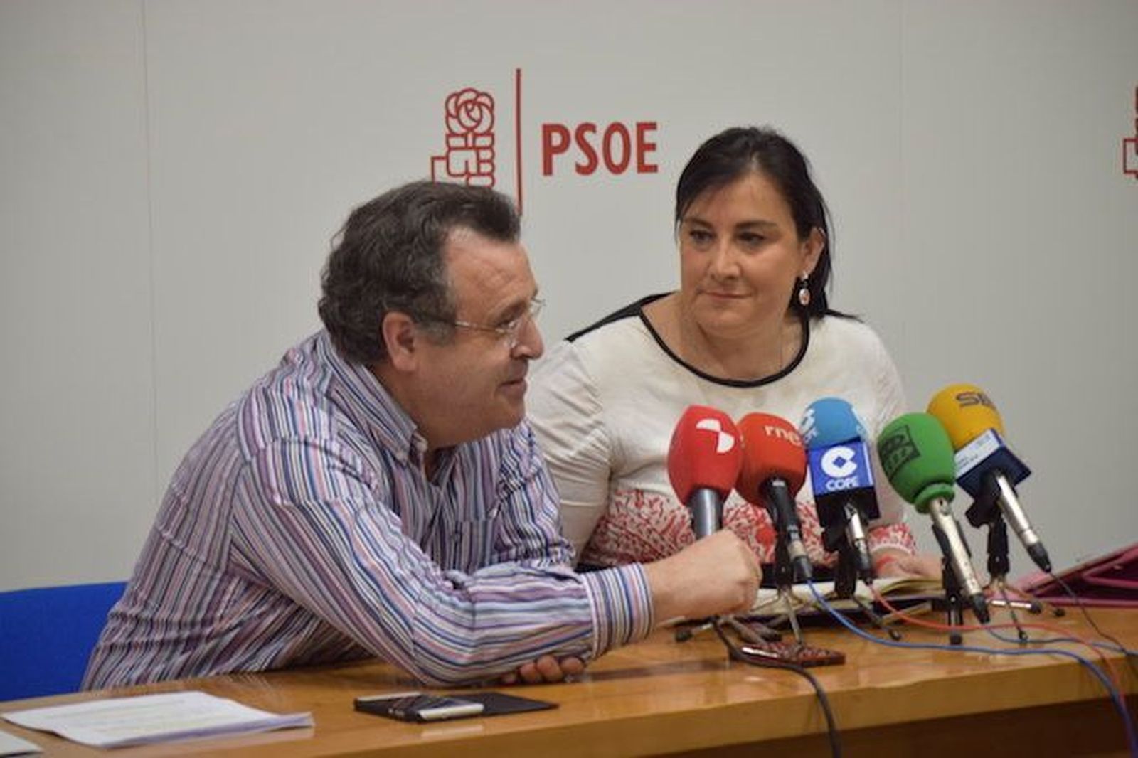 Los centros de salud y la carretera de Porto, paradigmas del "raquitismo" del presupuesto autonómico, según el PSOE