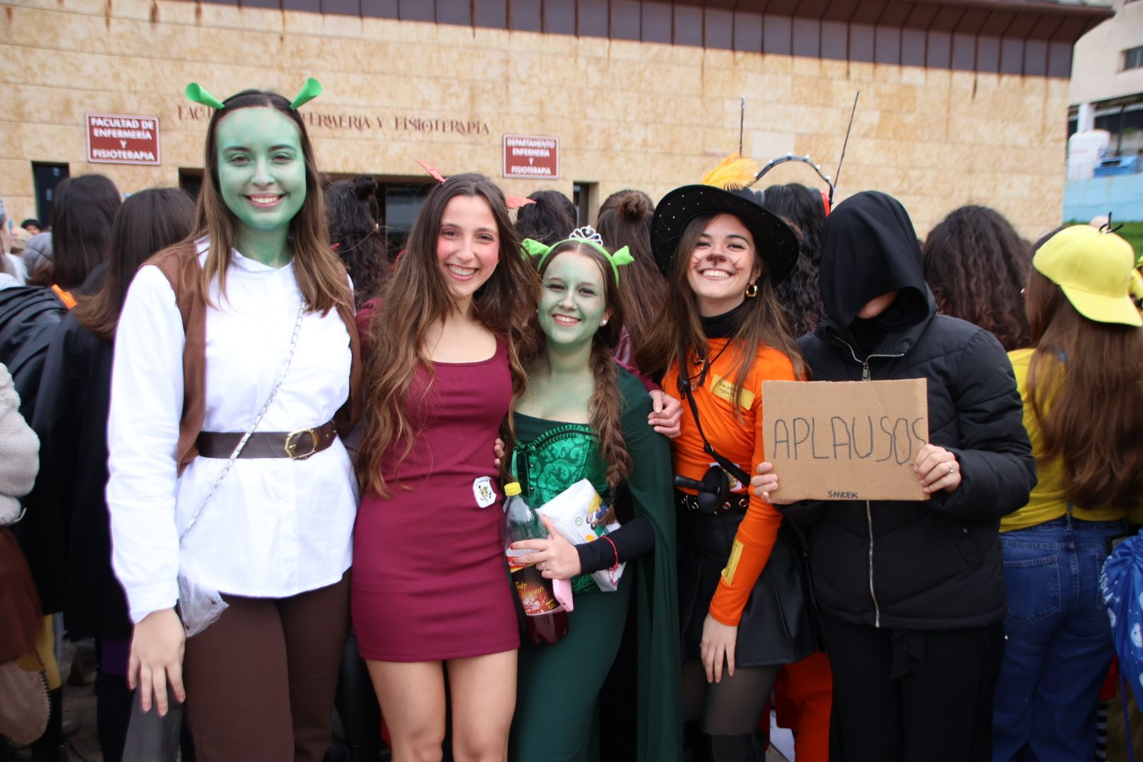 Charanga fiestas Enfermería y Fisioterapia USAL
