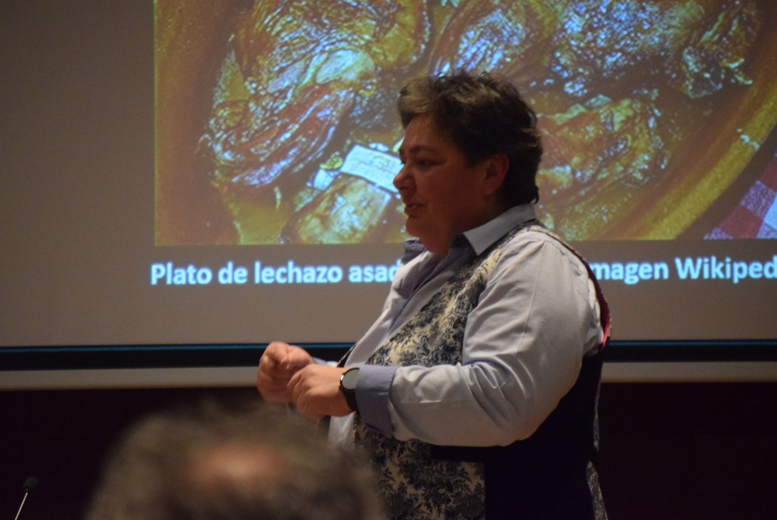 conferencia-sobre-la-importancia-del-cordero-en-las-religiones-9