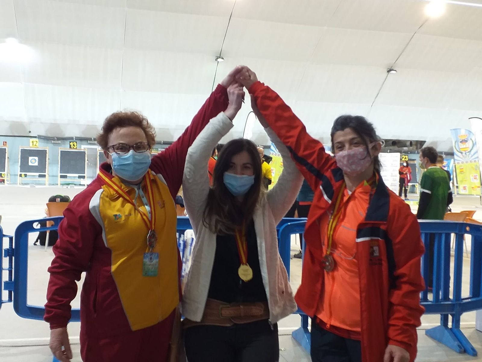 Rosa Hernández: récord de España y medalla de Plata en el Nacional de tiro con arco
