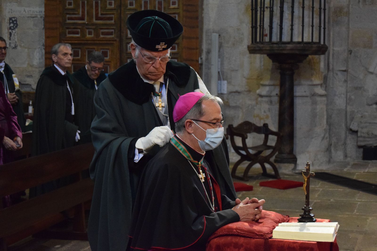 la-real-cofradia-de-caballeros-cubicularios-recibe-a-sus-nuevos-miembros-10