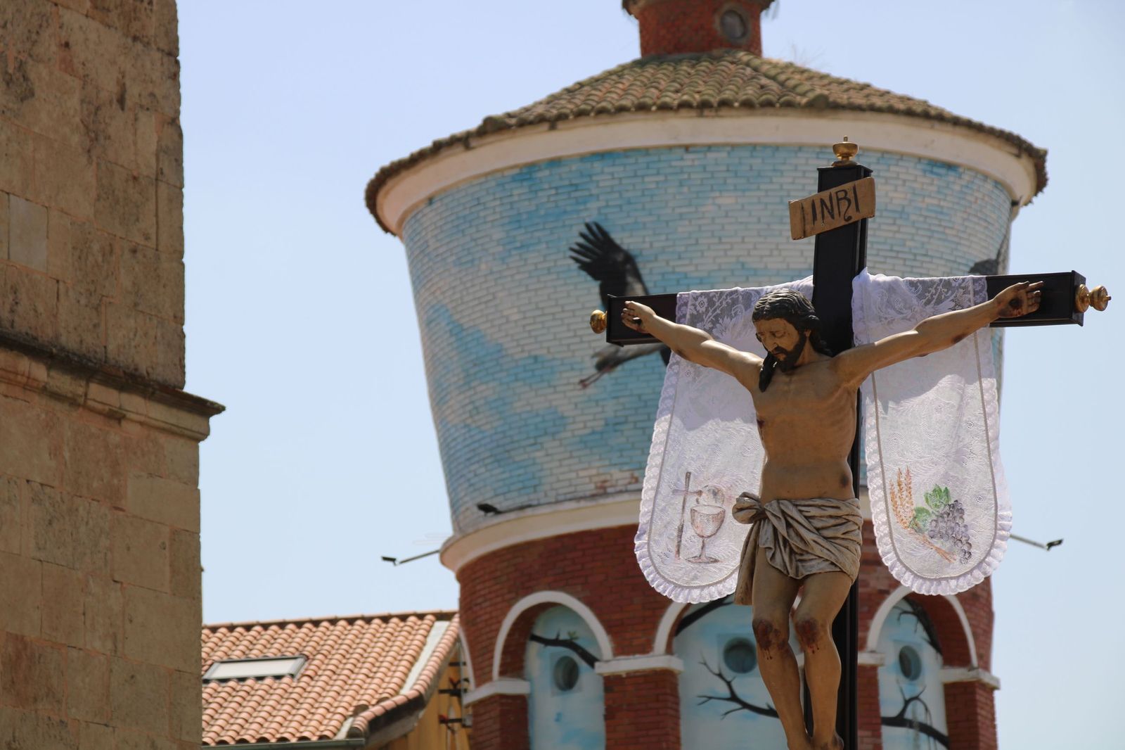 Procesión en honor al Cristo de las Batallas en Castellanos de Moriscos