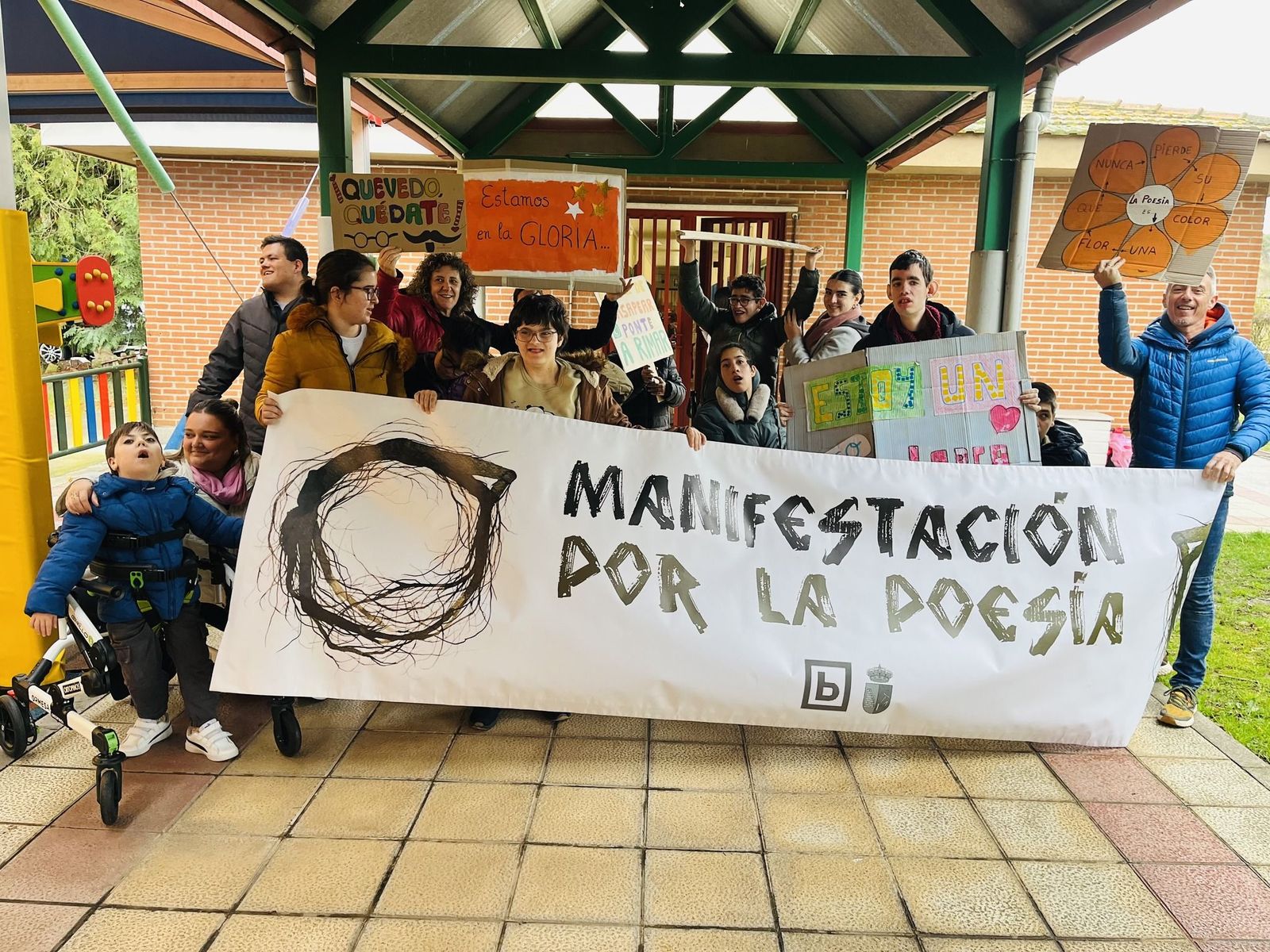 Manifestación por la poesía en Villamayor