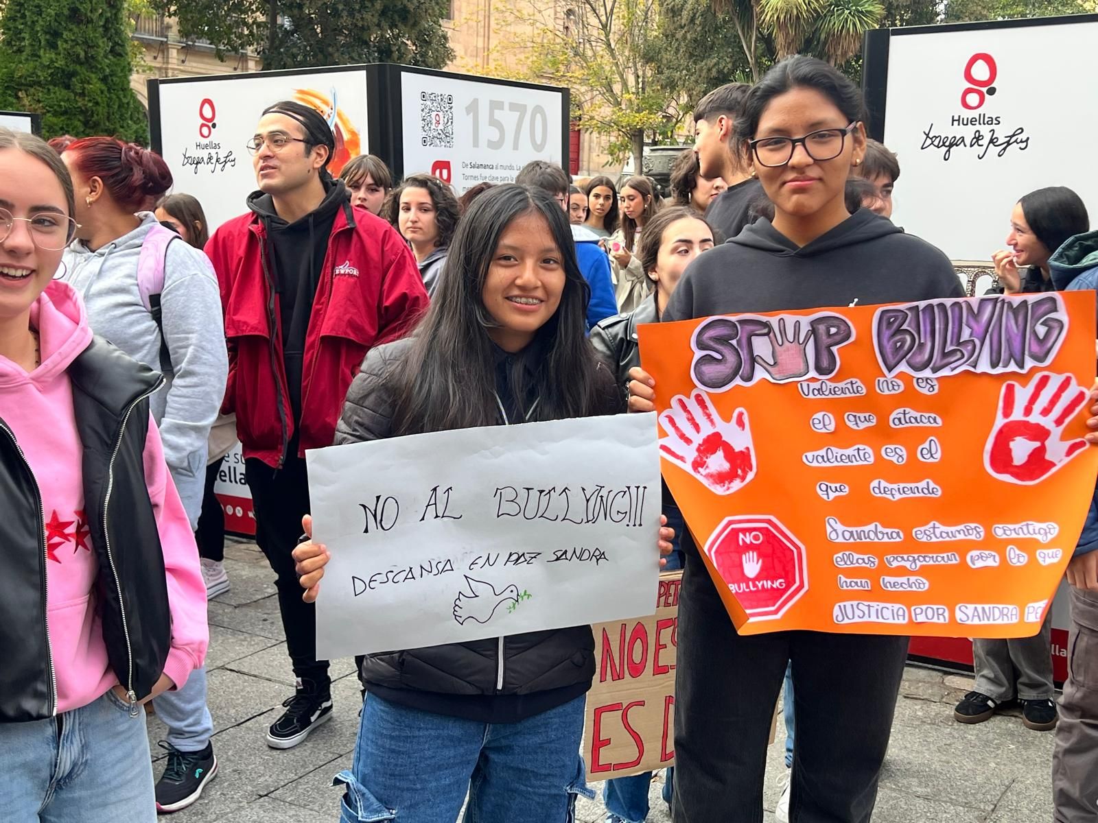 El Sindicato de Estudiantes de Salamanca reune a más de cien personas para poner "freno" al acoso escolar