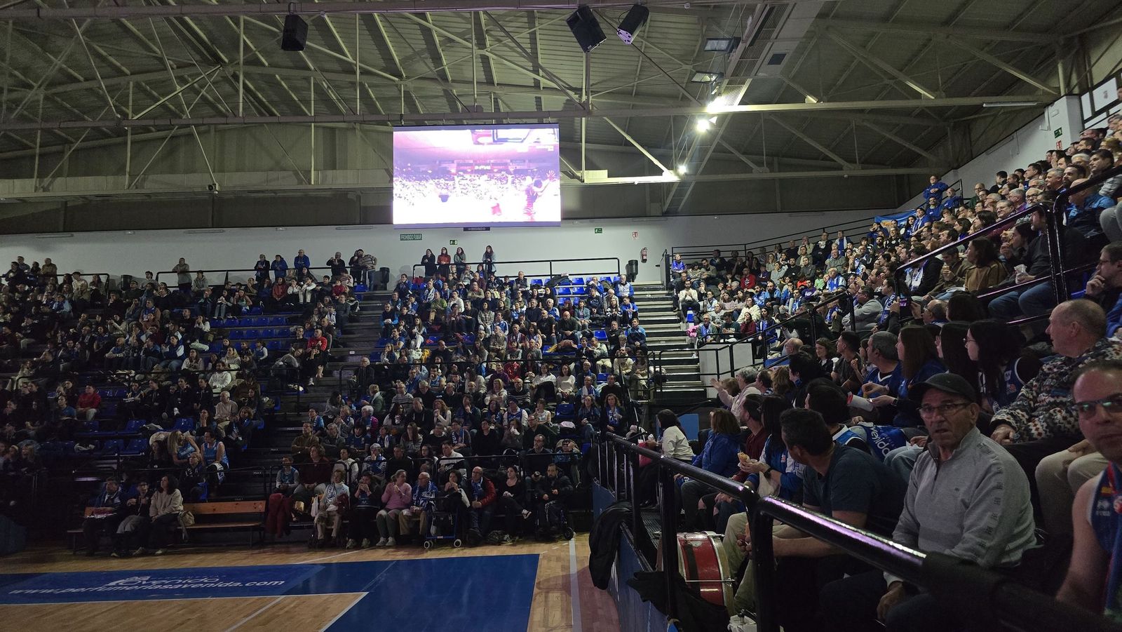 Perfumerías Avenida – Estudiantes