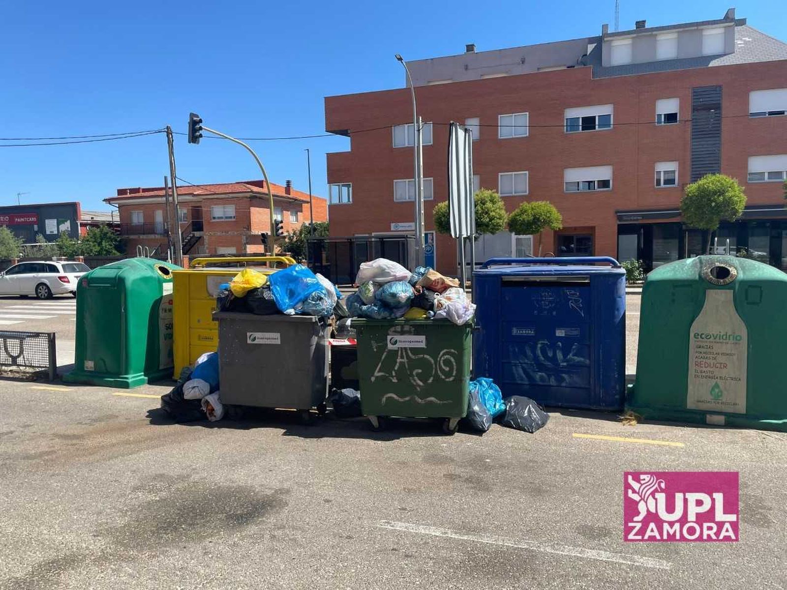 Contenedores en Morales del Vino