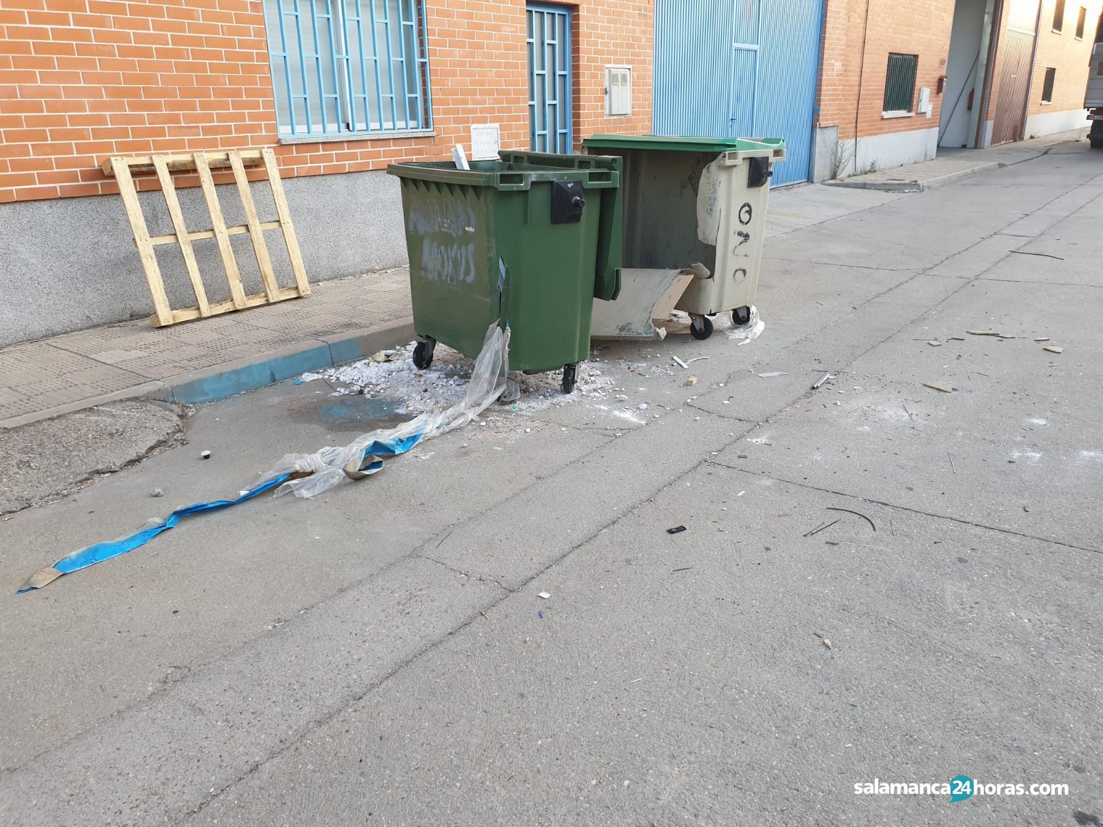 Denuncias polígono de los Villares (2)