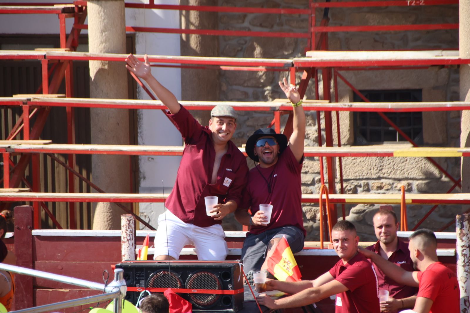 Lumbrales, encuentro de peñas, chupinazo