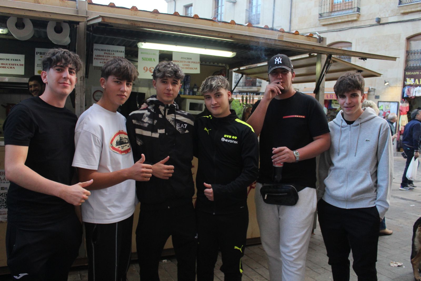 Cientos de personas disfrutan en la Feria de Día durante este martes en Salamanca