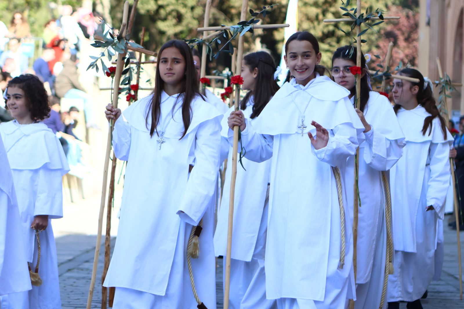 Procesión del encuentro de Nuestra Señora de la Alegría y Jesús Resucitado en el Domingo de Resurrección en Salamanca