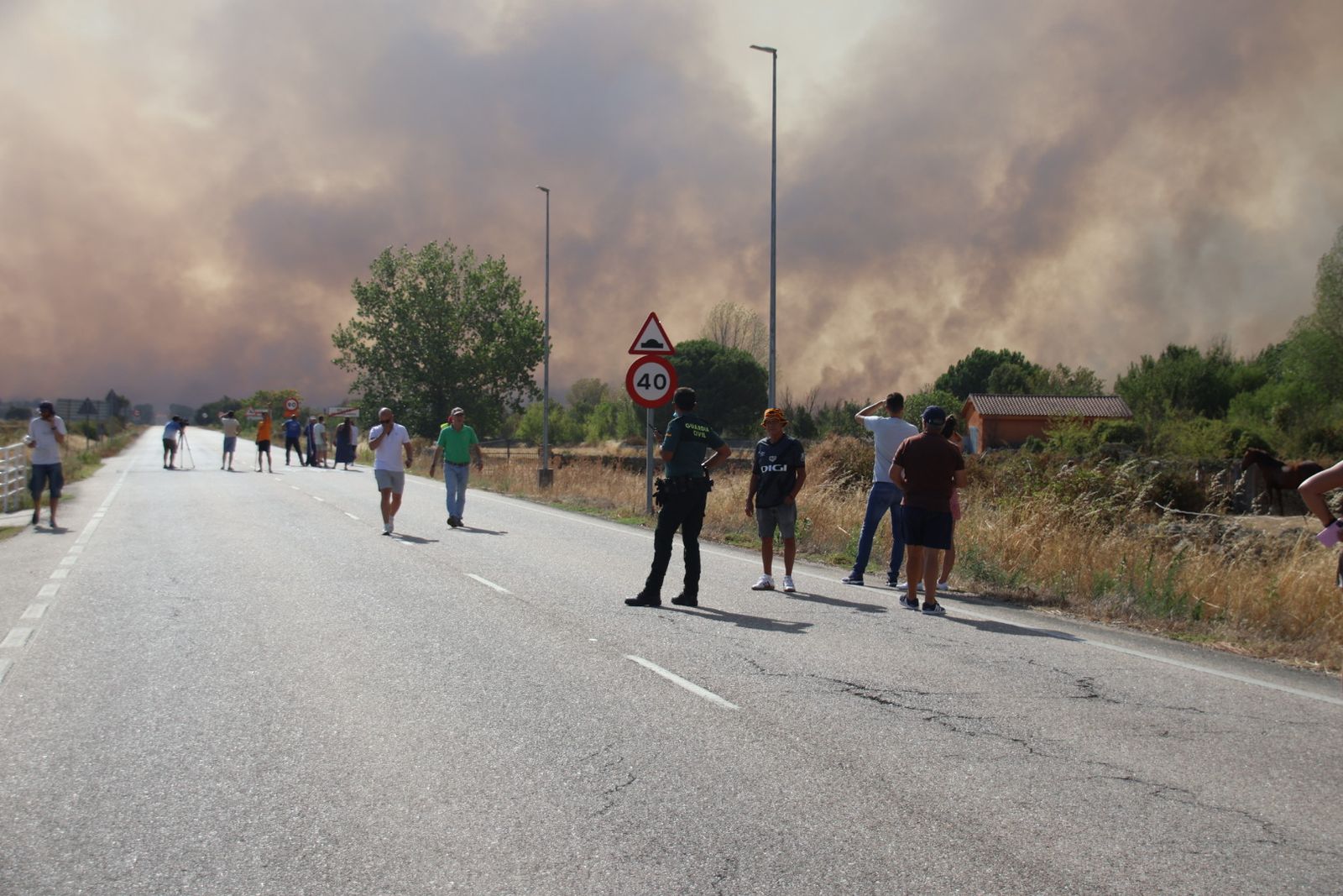 El incendio de Cipérez (IGR2) llega hasta Cerezal de Puertas