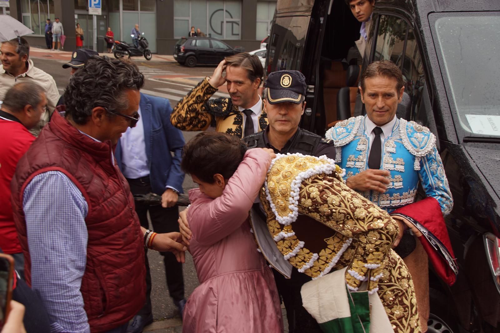 ambiente-en-el-patio-de-cuadrillas-de-la-glorieta-para-ver-a-talavante-roca-rey-y-aguado-20-de-septiembre-de-2024-foto-juanes-33
