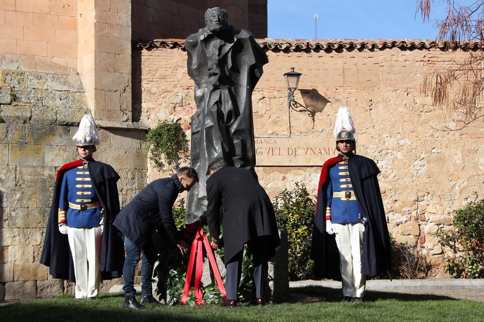 Alejandro Amenabar fue el encargado de realizar la ofrenda floral el pasado año