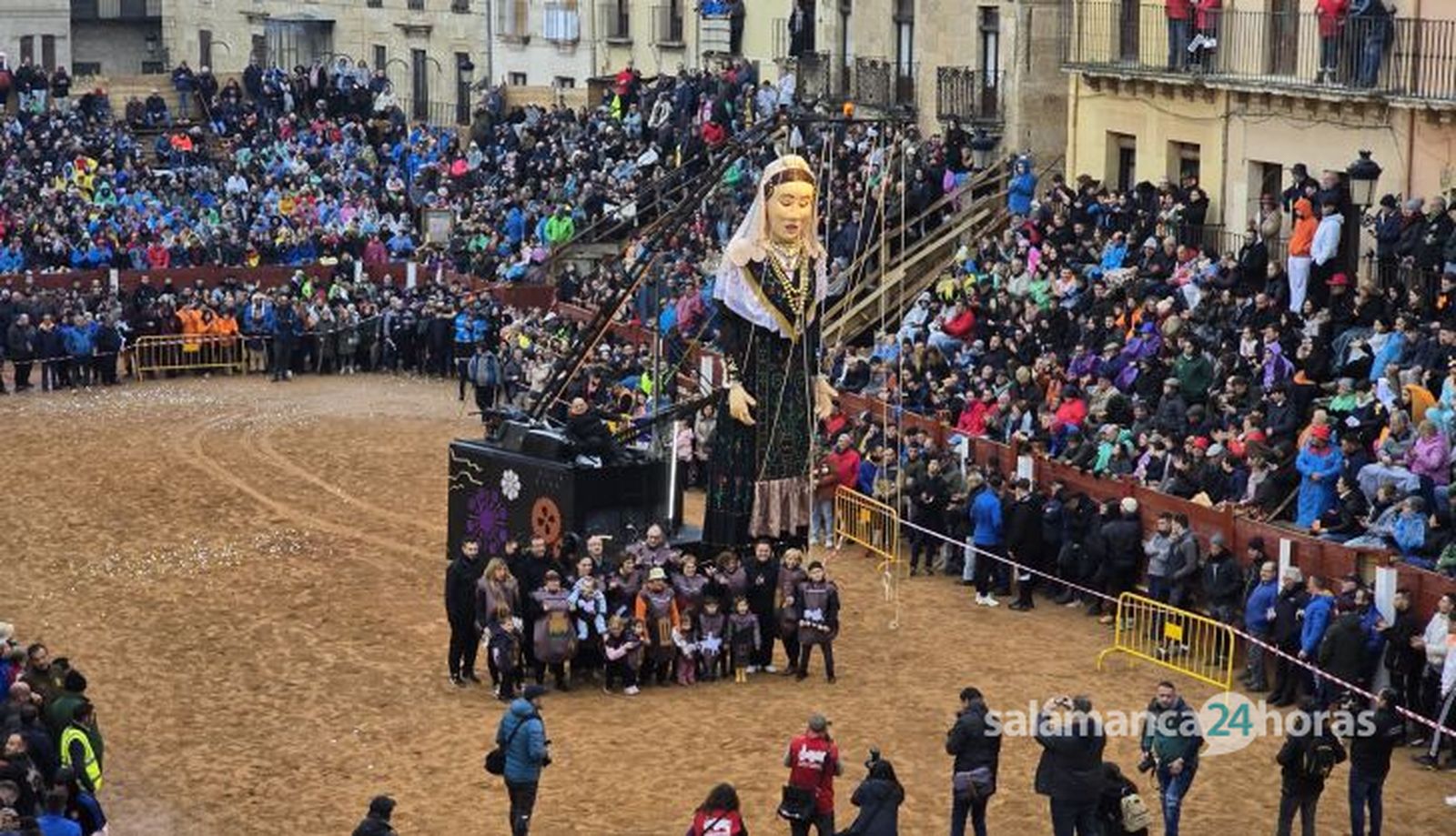 Desfile de Carrozas en Ciudad Rodrigo Desfile de Carrozas en Ciudad Rodrigo