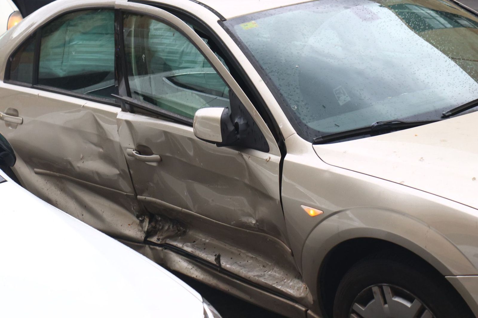 Colisión entre una ambulancia y dos vehículos en Salamanca