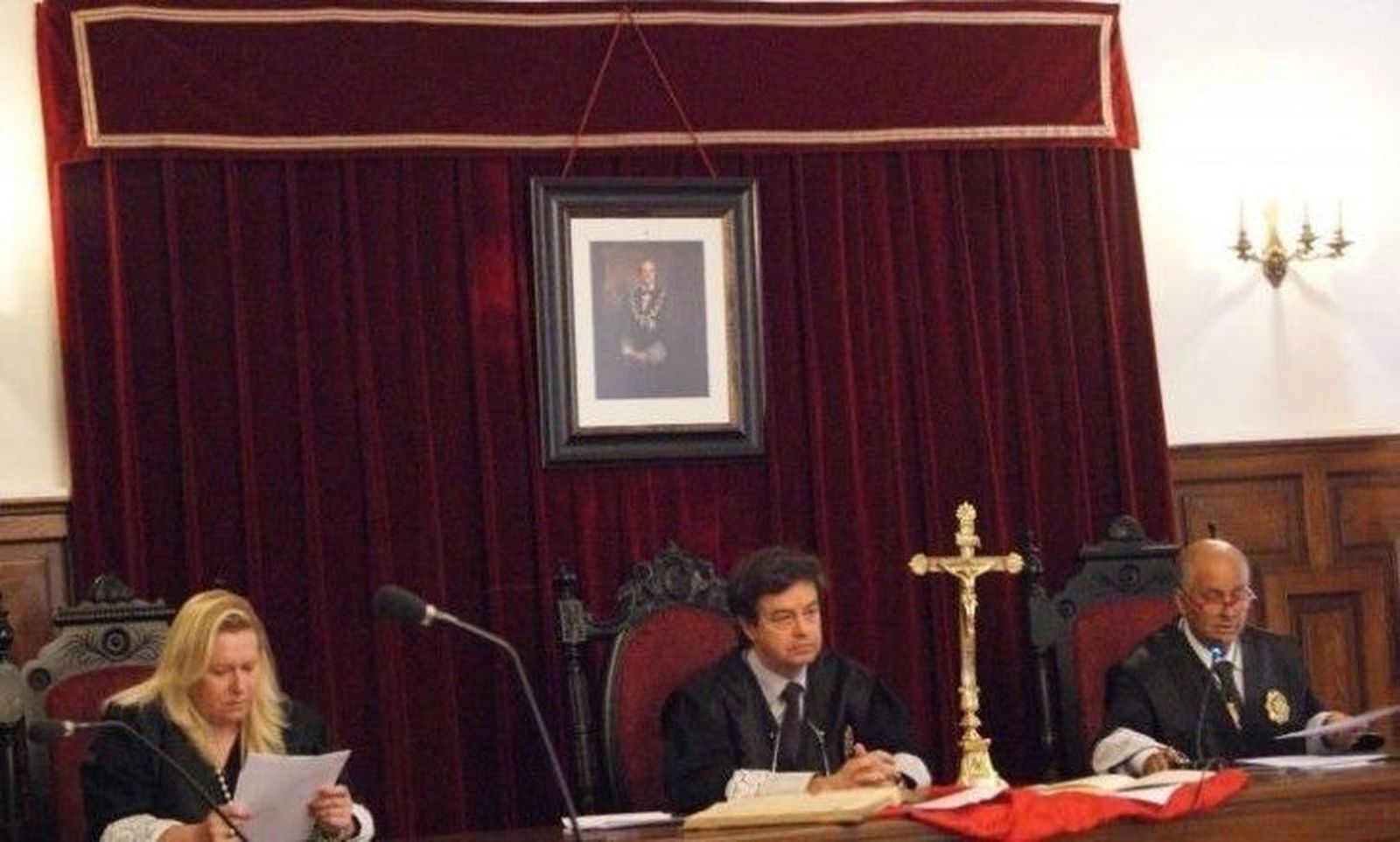 Cuatro años y medio de cárcel para un hombre por masturbarse delante de su nieta