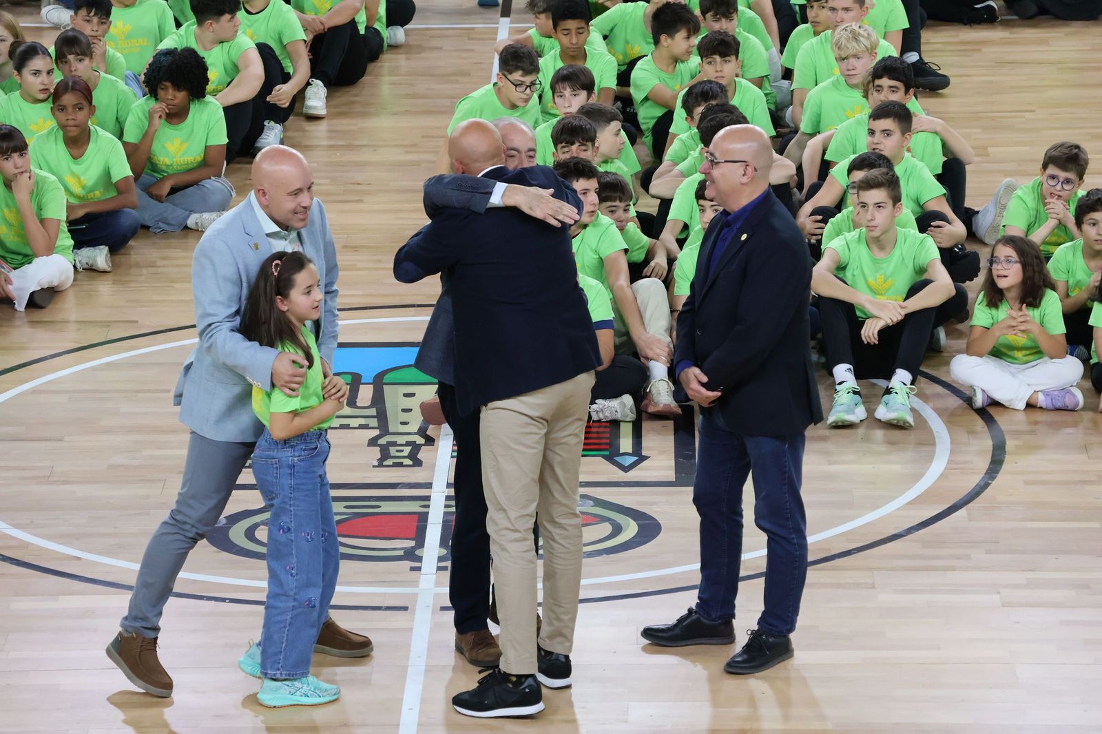GALERÍA | El Club Balonmano Zamora celebra su 25º aniversario con una imagen muy especial