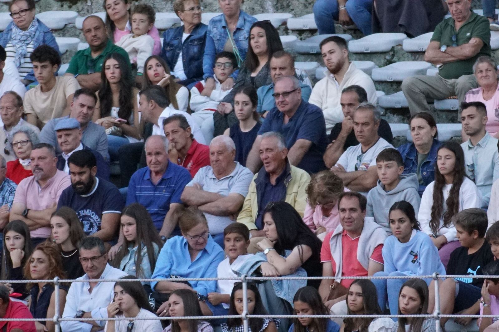 Clase práctica con alumnos de la Escuela de Tauromaquia de Salamanca (Diego Mateos, Noel García y Álvaro Rojo con erales de Esteban Isidro)
