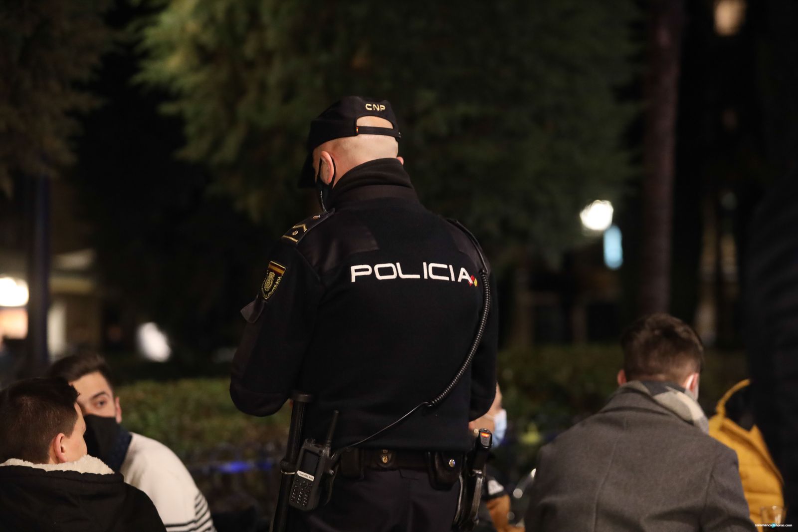 Policia nacional en las calles