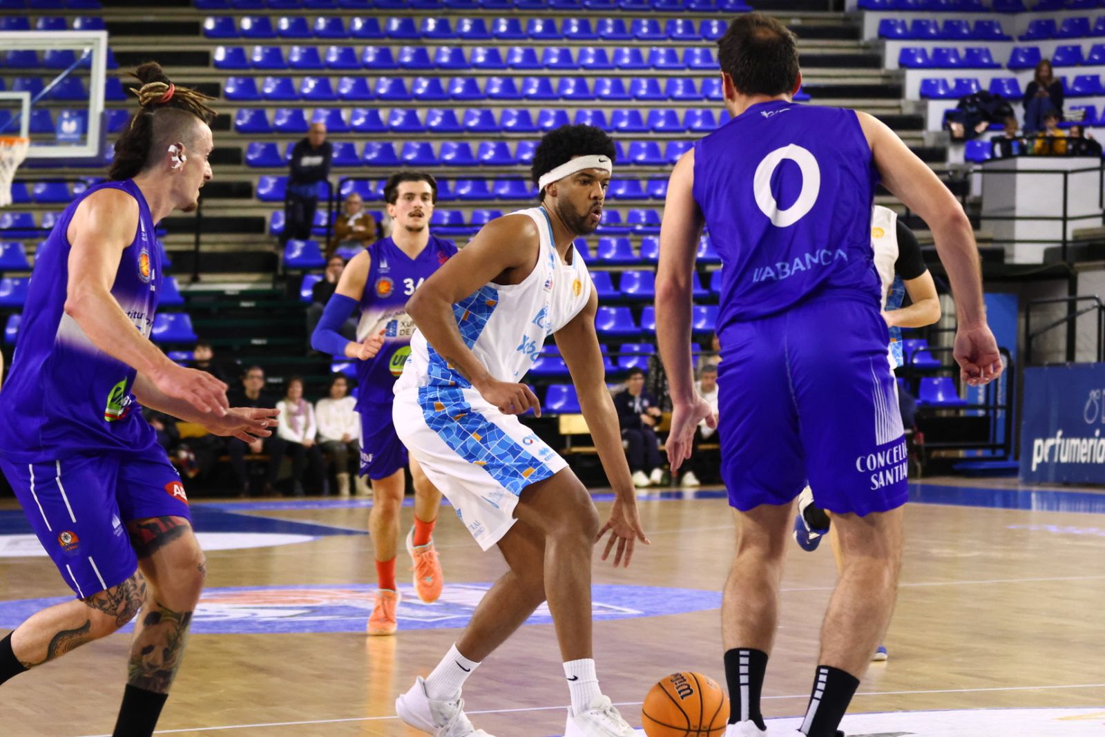 Perfumerías Avenida - CB Rosalía