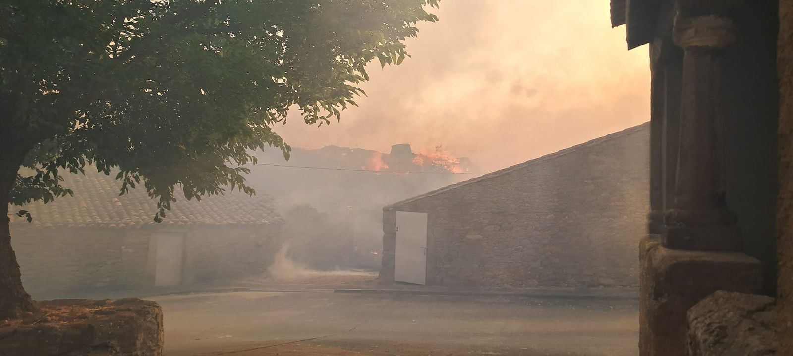 Casas quemadas en Cerezal de Puertas (1).jpeg