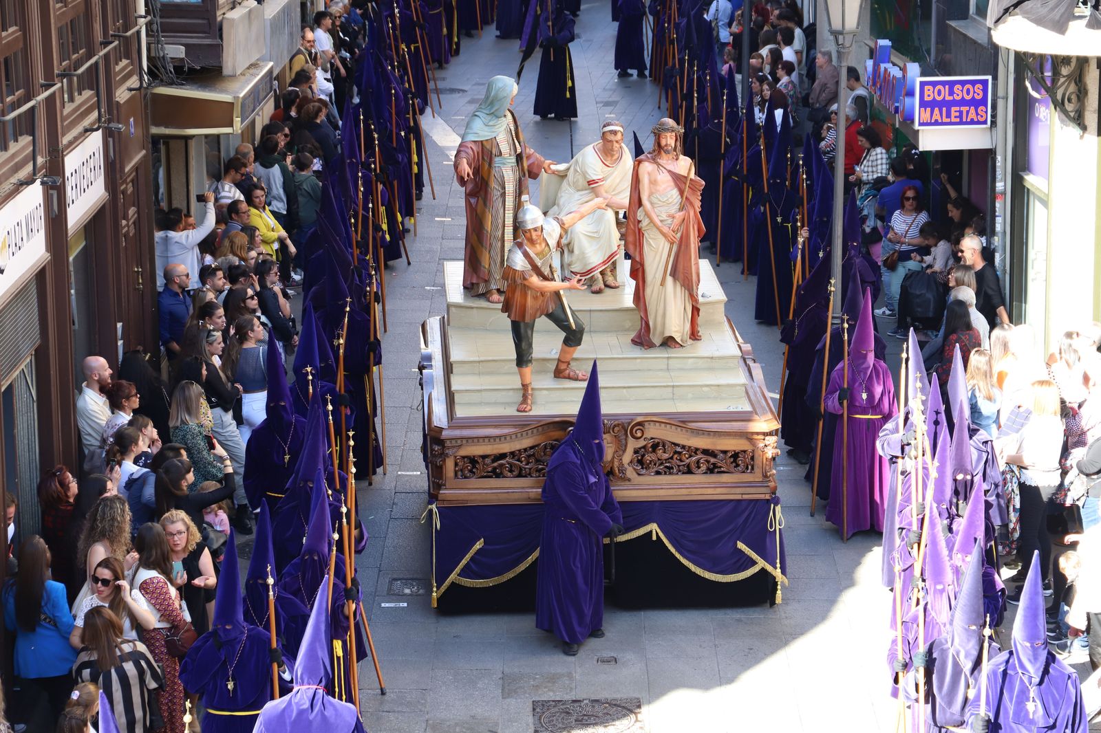 cofradia-de-la-santa-vera-cruz-disciplina-y-penitencia-32