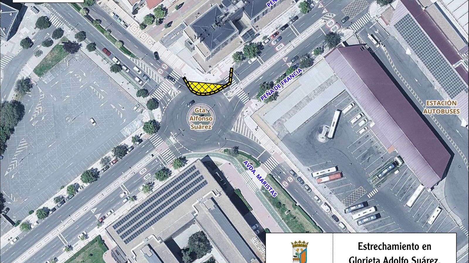 Estrechamiento glorieta Adolfo Suárez