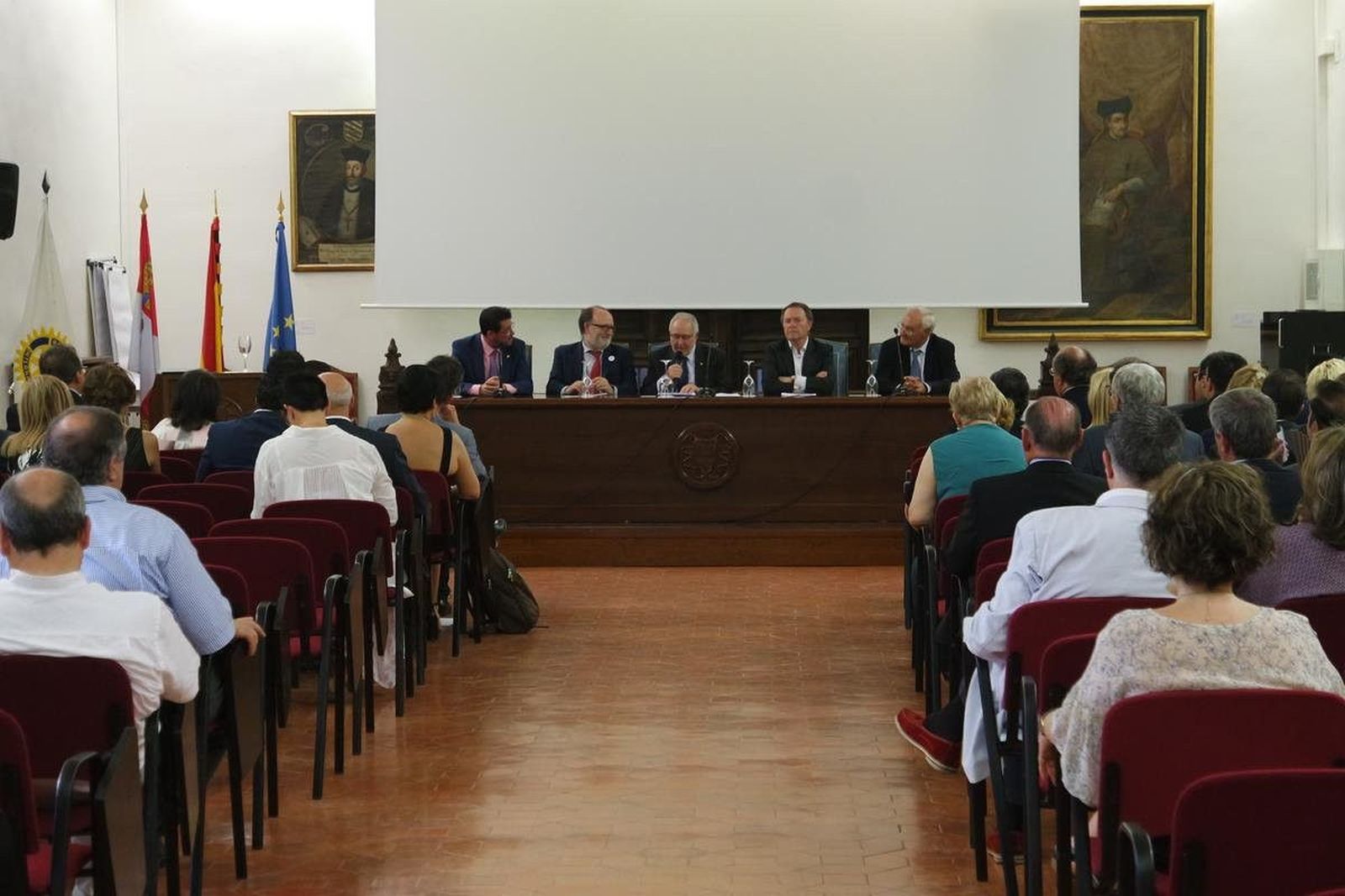 Rotary Club Salamanca entrega su Premio Servir a la Universidad por su octavo centenario