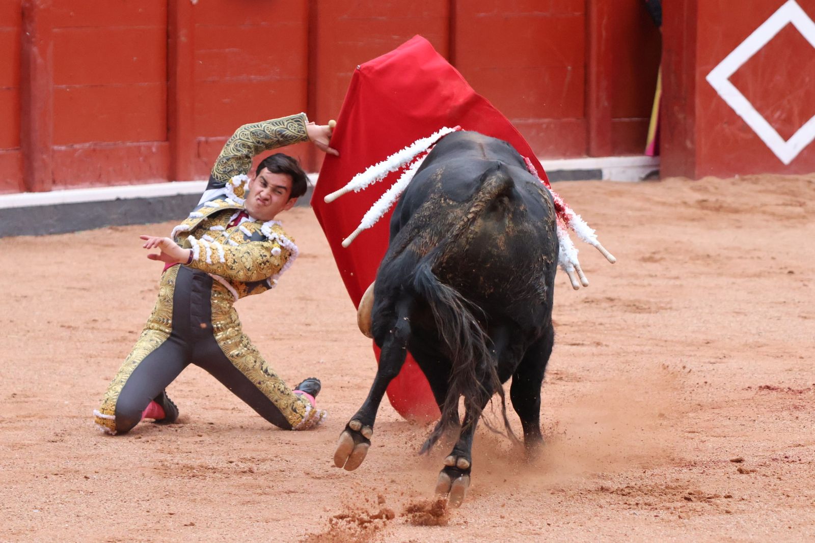 Ismael Martín, Marco Pérez y el aclamado regreso de Morante de la Puebla: su paso por La Glorieta en imágenes