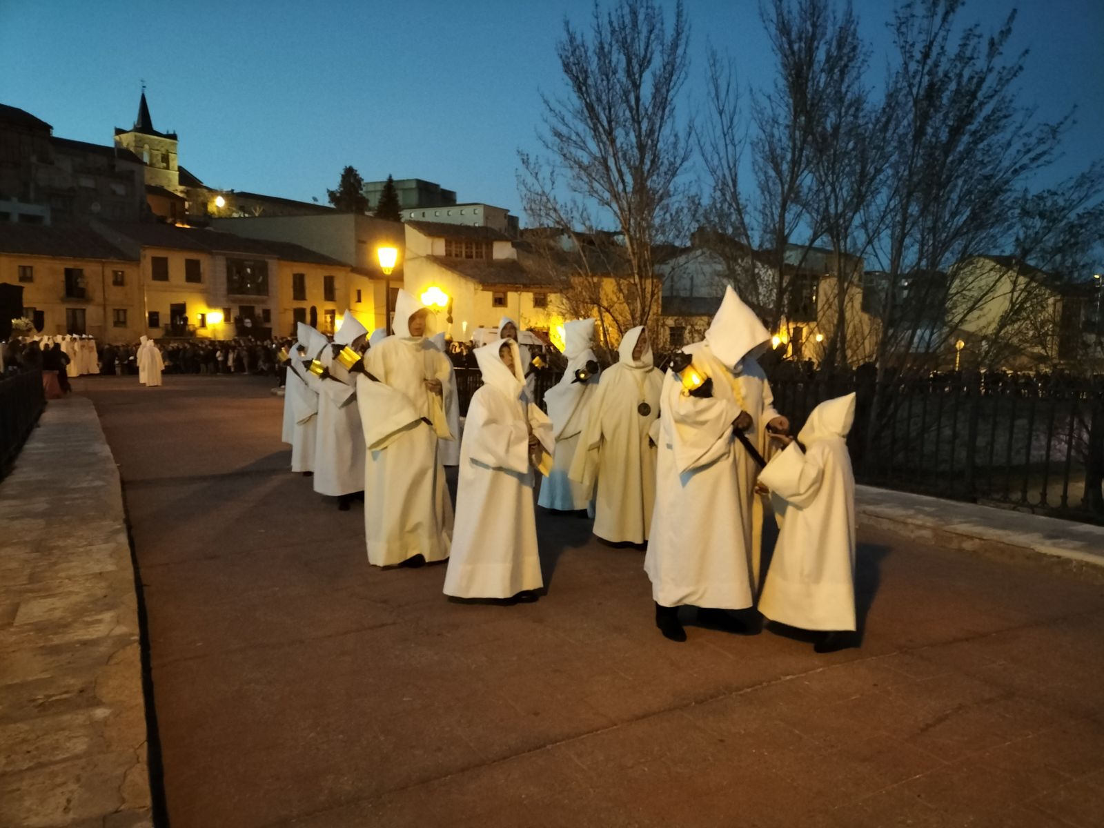 hermandad-penitencial-de-nuestro-senor-jesus-de-luz-y-vida-7