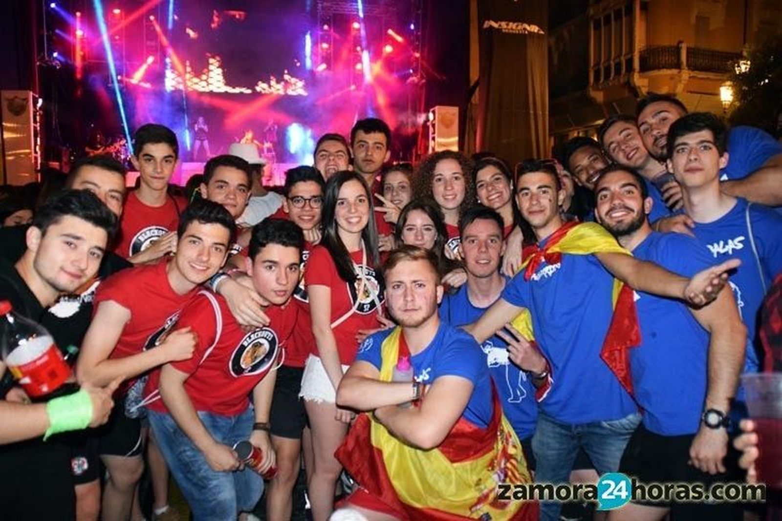 Los jóvenes zamoranos apuran los últimos días de fiestas