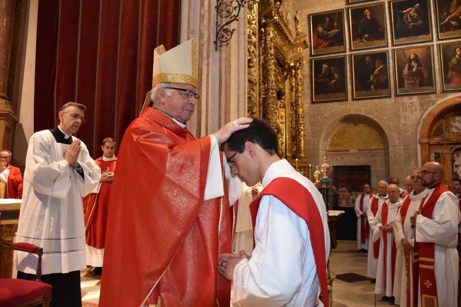 Ordenacion presbitero obispo