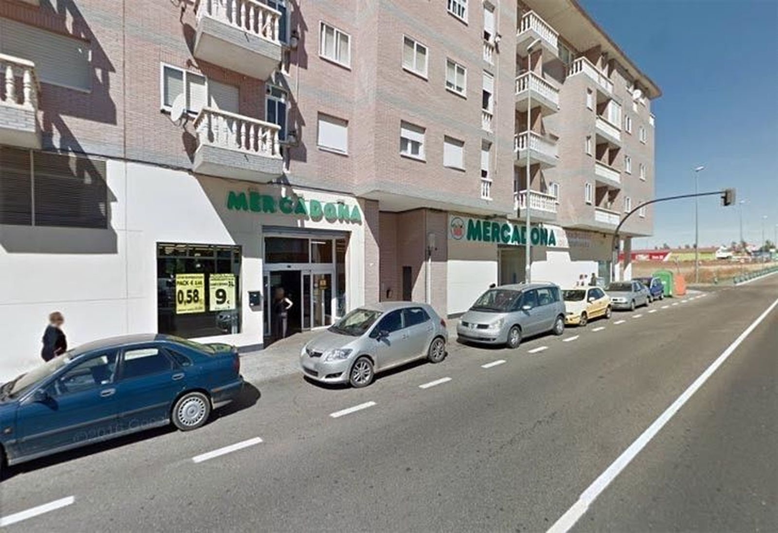 Mercadona materializa el cambio: cierra en la Avenida Galicia y se instala en el Polígono