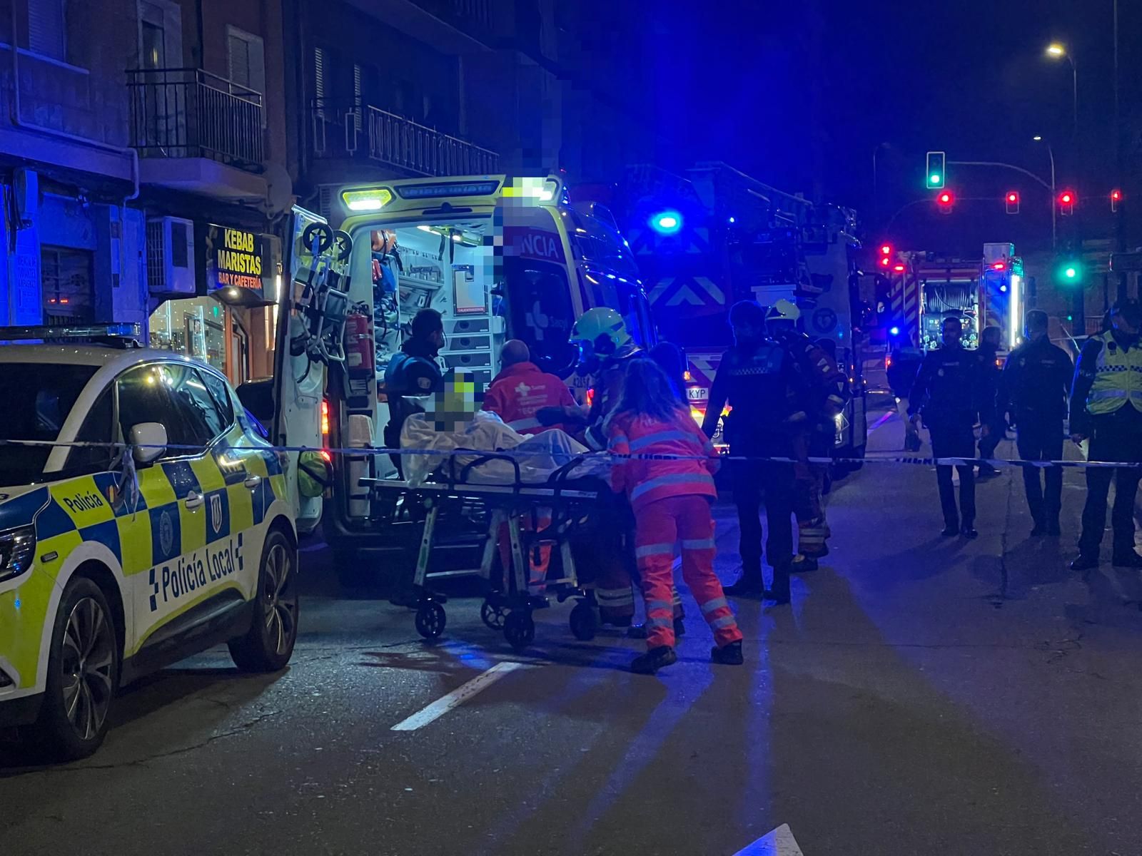 Gran despliegue de Bomberos y Policía por un incendio en Salamanca