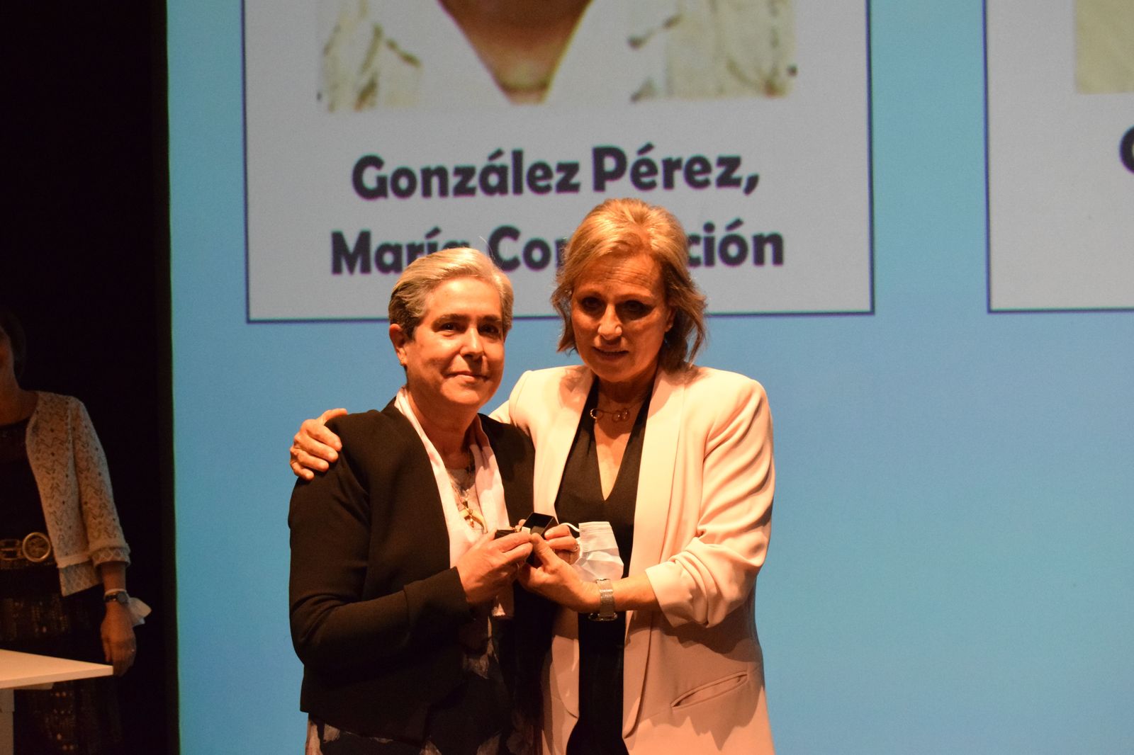 el-colegio-de-enfermeria-de-zamora-rinde-homenaje-a-los-companeros-jubilados-32