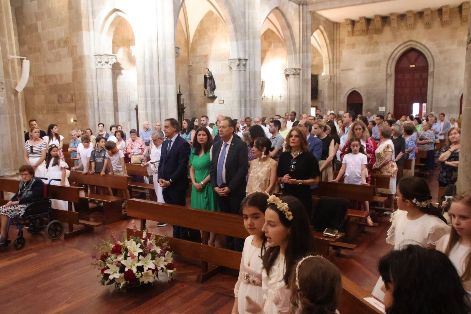 Misa y ofrenda floral en honor de San Juan de Sahagún