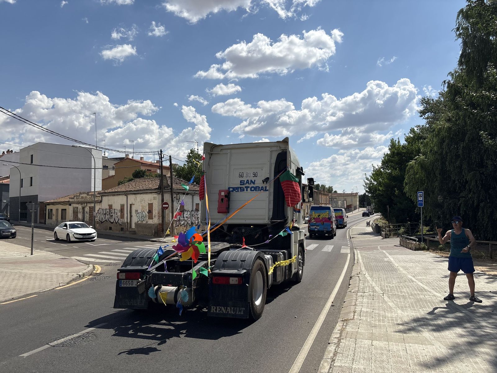 GALERÍA | Los transportistas celebran San Cristobal por las calles de Zamora