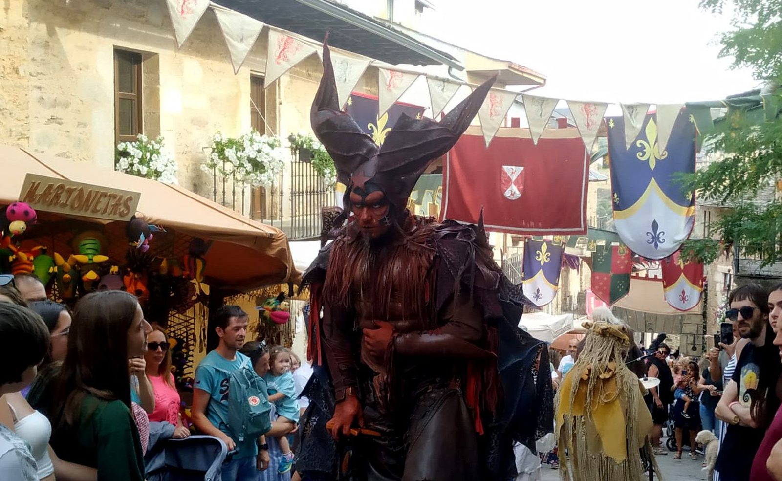 mercado-medieval-de-puebla-de-sanabria-2022-25